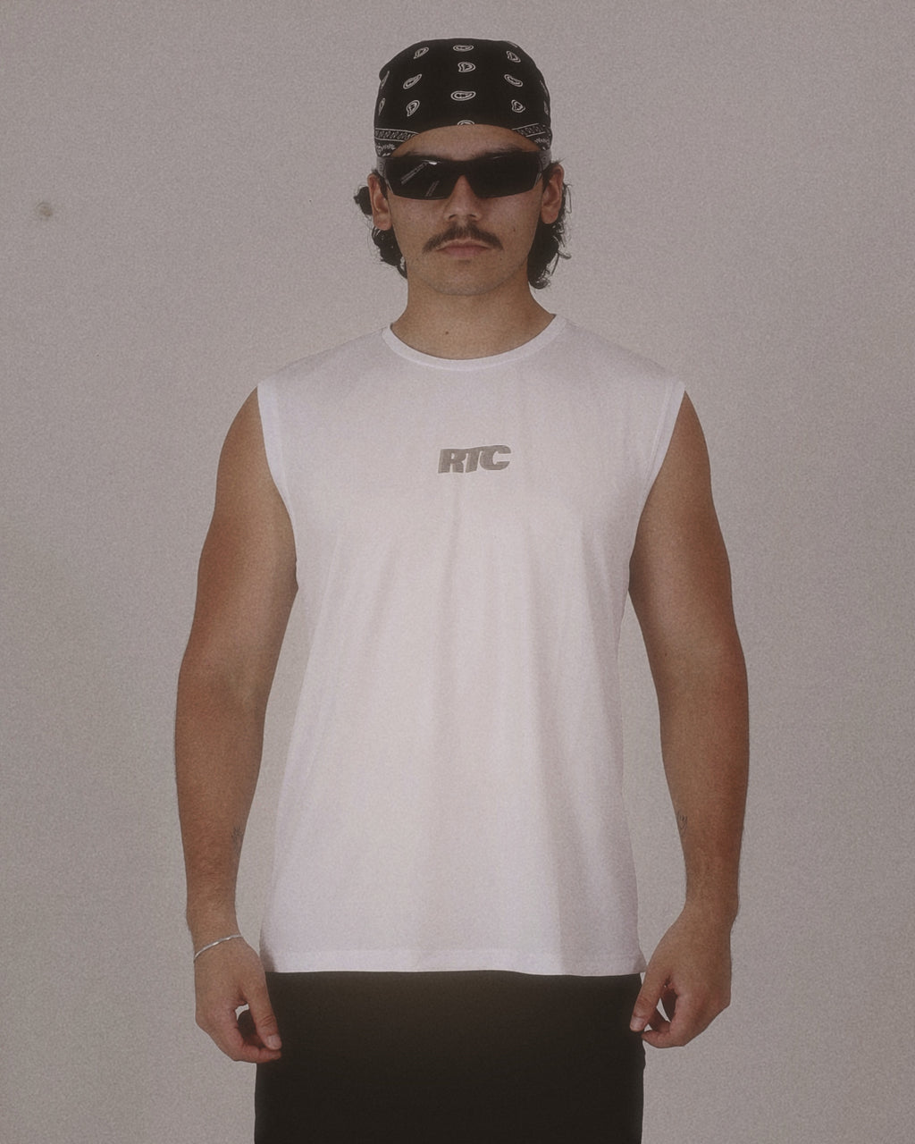 CAMISILLA DEPORTIVA BLANCA