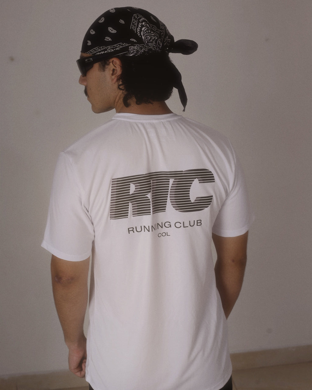 CAMISETA DEPORTIVA BLANCA