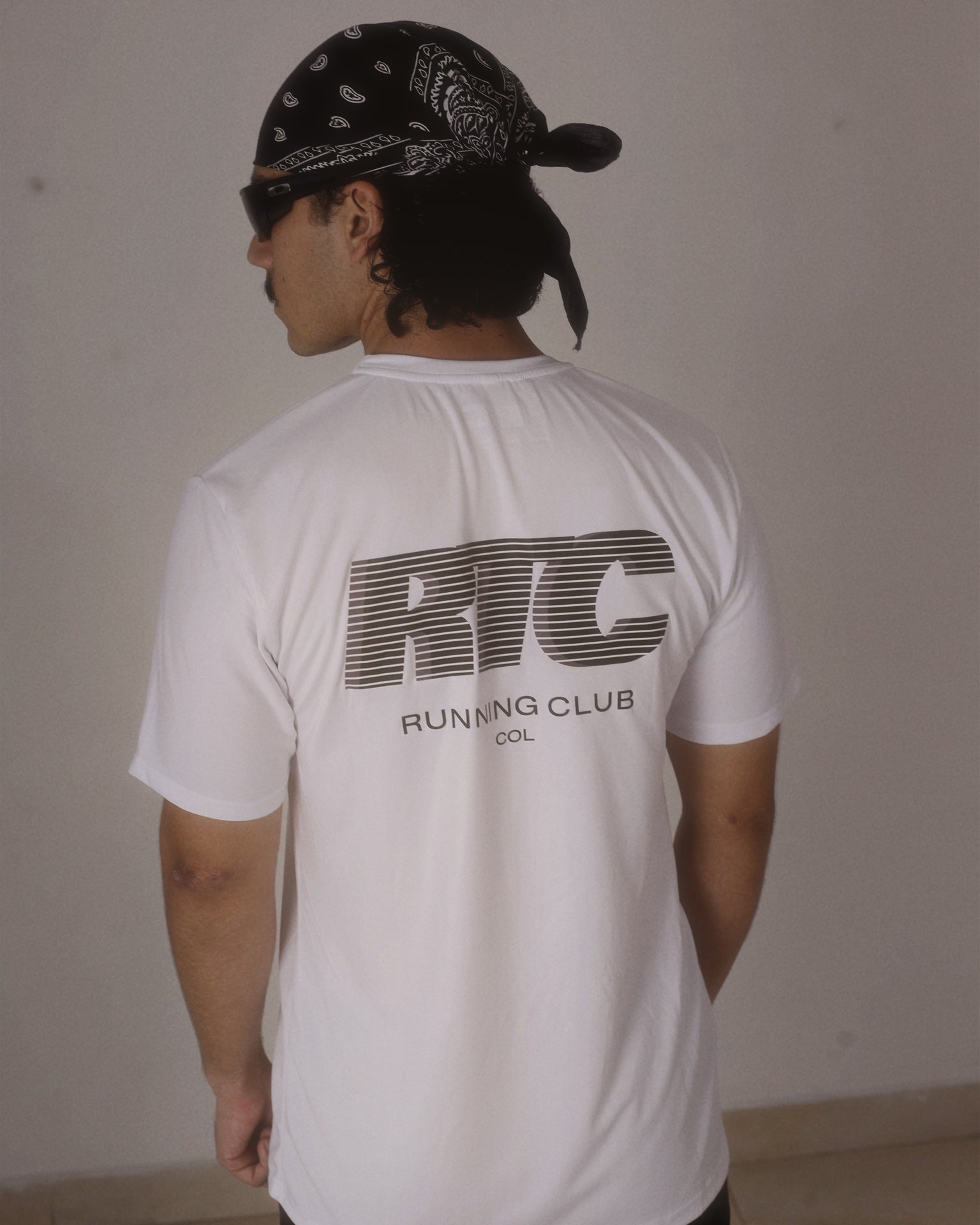 CAMISETA DEPORTIVA BLANCA